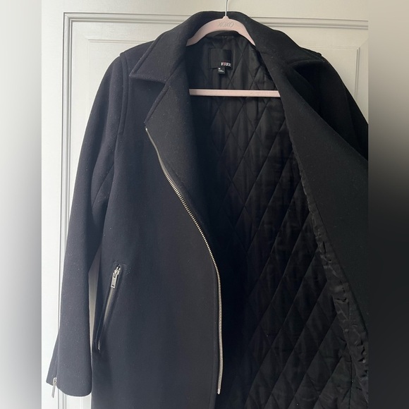 Aritzia Black Asymmetrical Zip Jacket - Picture 7 of 9